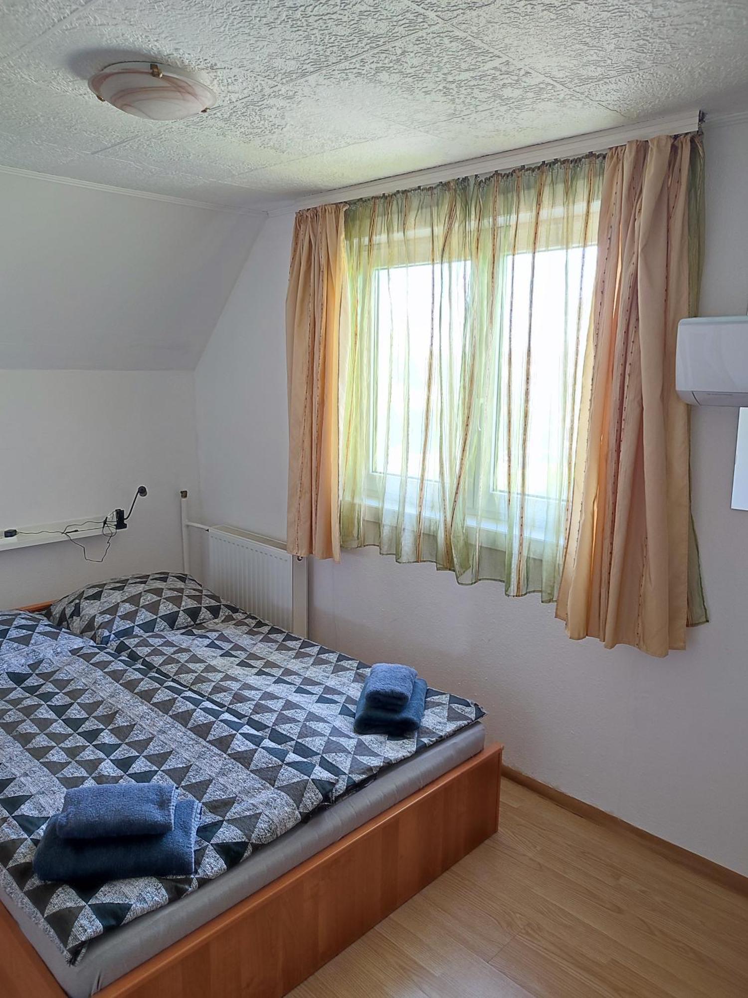 Aranyharmat Apartman Балатонлелле Экстерьер фото